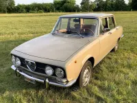 Usata Alfa Romeo 2000 131 CV (96 kW) 1972 Beige Berlina