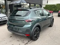 Ny Dacia Sandero Extreme 122 HK (89 kW) 2026 Grön Sedan