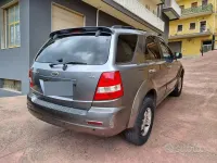Usata Kia Sorento EX 140 CV (102 kW) 2004 Grigio SUV