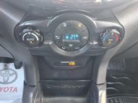 Usata Ford Ecosport Titanium 90 CV (66 kW) 2015 Bianco pastello SUV