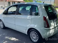 Usata Lancia Musa 95 CV (69 kW) 2012 Bianco Monovolume