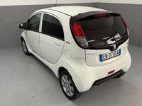 Usata Peugeot iON Active 49 kW (67 CV) 2012 Bianco Utilitaria