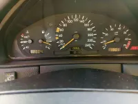 Usata Mercedes E200 Elegance 136 CV (100 kW) 1998 Argento Berlina