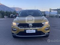 Usata VW T-Roc Advance 116 CV (85 kW) 2019 Giallo SUV