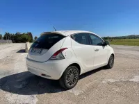 Usata Lancia Ypsilon Silver 69 CV (50 kW) 2016 Bianco Utilitaria