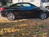 Usata Opel Astra 150 CV (110 kW) 2007 Nero Cabrio