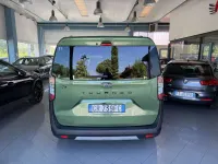 Usata Ford Tourneo Courier 124 CV (91 kW) 2024 Verde Monovolume