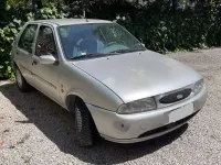 Usata Ford Fiesta Ghia 75 CV (55 kW) 1998 Argento Utilitaria