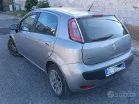 Usata Fiat Punto 69 CV (50 kW) 2011 Grigio Utilitaria