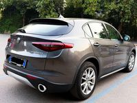 Usata Alfa Romeo Stelvio Business 209 CV (153 kW) 2017 Grigio SUV