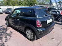 Usata Mini ONE 75 CV (55 kW) 2012 Nero Utilitaria