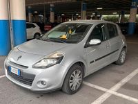Usata Renault Clio II 75 CV (55 kW) 2011 Grigio Utilitaria
