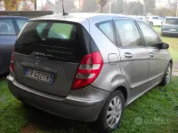 Usata Mercedes A180 Elegance 109 CV (80 kW) 2004 Grigio Berlina
