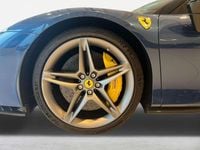 Usata Ferrari SF90 999 CV (734 kW) 2022 Blu/azzurro Cabrio