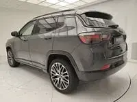Gebraucht Jeep Compass Summit 131 PS (96 kW) 2025 Grau SUV