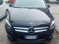 Begagnad Mercedes B200 Executive 163 HK (119 kW) 2018 Svart Minibuss
