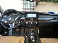 Usado BMW 530 Sport Line 235 HP (172 kW) 2009 Preto Sedan