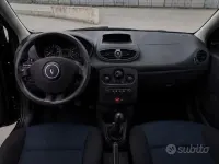 Usata Renault Clio II Luxe 75 CV (55 kW) 2007 Berlina