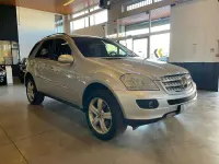 Usata Mercedes ML320 Chrome 224 CV (164 kW) 2006 Argento SUV