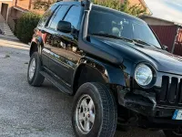 Usata Jeep Cherokee 211 CV (155 kW) 2002 Nero SUV