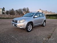 Usata Toyota RAV4 Luxury 177 CV (130 kW) 2007 Grigio SUV
