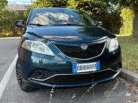 Usata Lancia Ypsilon Gold 69 CV (50 kW) 2018 Blu Utilitaria
