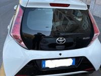 Brugt Toyota Aygo 69 HK (50 kW) 2017 Hvid Hatchback