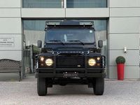 Usata Land Rover Defender SE 122 CV (89 kW) 2008 Nero Station wagon