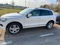Usata VW Touareg 245 CV (180 kW) 2012 Bianco SUV