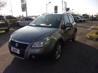 Usata Fiat Sedici Dynamic 107 CV (78 kW) 2006 Grigio SUV