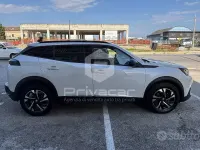 Usata Peugeot 2008 Allure 131 CV (96 kW) 2023 Bianco SUV