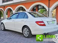 Usata Mercedes C220 Elegance 170 CV (125 kW) 2011 Bianco Berlina