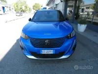 Usata Peugeot e-2008 GT 100 kW (136 CV) 2021 Blu/azzurro SUV