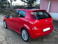 Usata Fiat Grande Punto Sport 90 CV (66 kW) 2010 Rosso Utilitaria