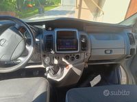 Usata Opel Vivaro 120 CV (88 kW) 2011 Grigio Monovolume