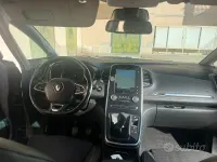 Usata Renault Scénic 130 CV (95 kW) 2016 Grigio Monovolume