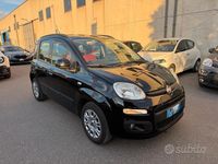 Usata Fiat Panda Lounge 69 CV (50 kW) 2017 Nero Utilitaria