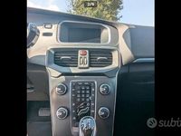 Usata Volvo V40 Business Edition 120 CV (88 kW) 2016 Nero Berlina