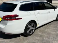 Usata Peugeot 308 SW Allure 120 CV (88 kW) 2016 Bianco Station wagon