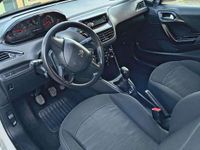 Usata Peugeot 208 Access 68 CV (50 kW) 2014 Bianco Utilitaria