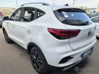 Usata MG ZS Luxury 106 CV (77 kW) 2024 Bianco SUV