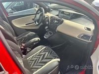 Usata Lancia Ypsilon 69 CV (50 kW) 2013 Rosso Utilitaria