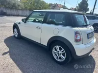 Usata Mini Cooper D 90 CV (66 kW) 2013 Bianco Utilitaria