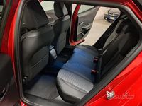 Usata Peugeot 2008 Allure 101 CV (74 kW) 2024 Rosso SUV