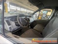 Usata Renault Trafic 100 CV (73 kW) 2003 Bianco Monovolume