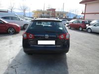 Usata VW Passat 140 CV (102 kW) 2008 Blu Station wagon