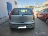 Usata Fiat Punto Feel 60 CV (44 kW) 2004 Blu Utilitaria