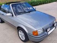 Usata Ford Escort Cabriolet 73 CV (53 kW) 1988 Grigio Cabrio