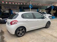 Usata Peugeot 208 Access 68 CV (50 kW) 2014 Bianco Utilitaria