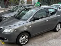 Usata Lancia Ypsilon 69 CV (50 kW) 2014 Grigio Utilitaria